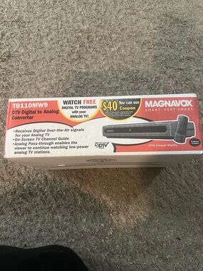 Magnavox TB110MW9 DTV Digital to Analog Converter - Red/White